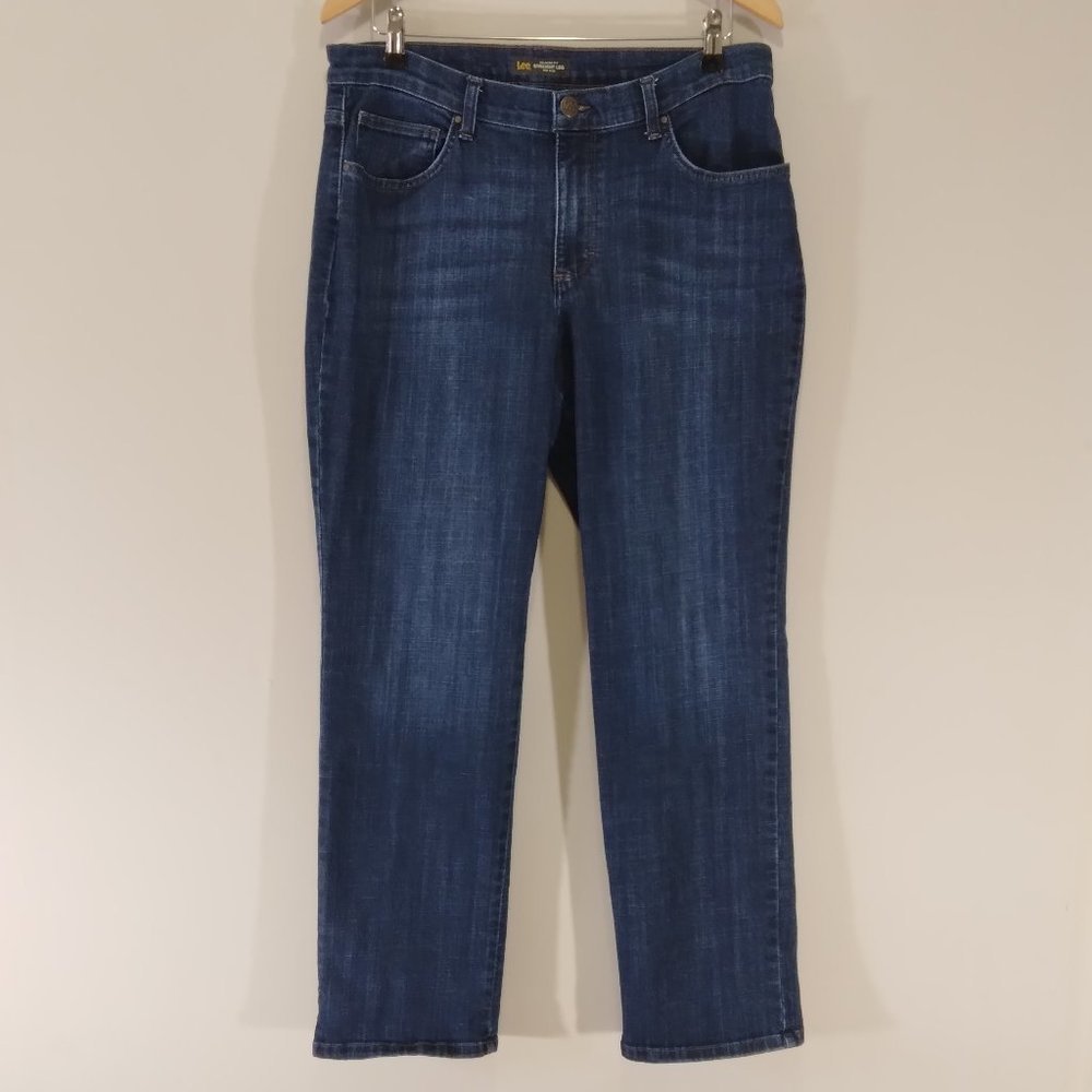 Lee Relaxed Fit Straight-Leg Jeans